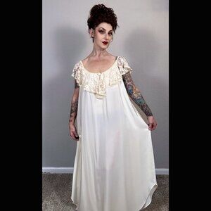 70s NWT Lucie Ann II Ivory Slip Dress Maxi Lace Cottagecore Boho Lingerie Gown S